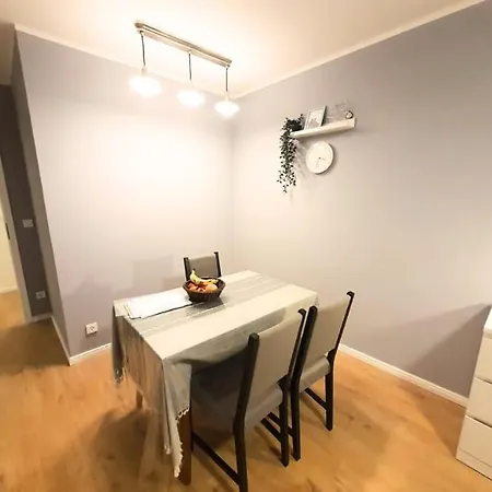 Nicole Apartament *